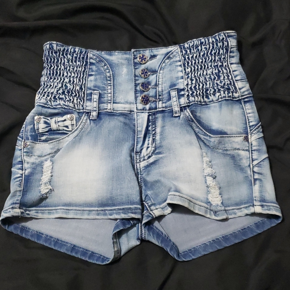 Women's high waisted blue denim shorts